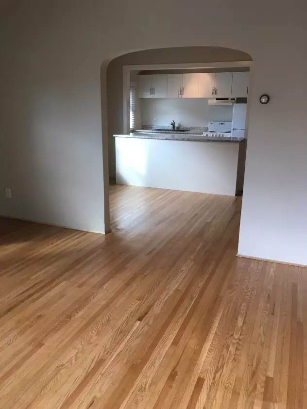 Kitchen and floor